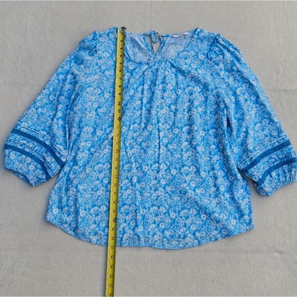 Lauren Conrad blue and white floral shirt - Picture 4 of 14